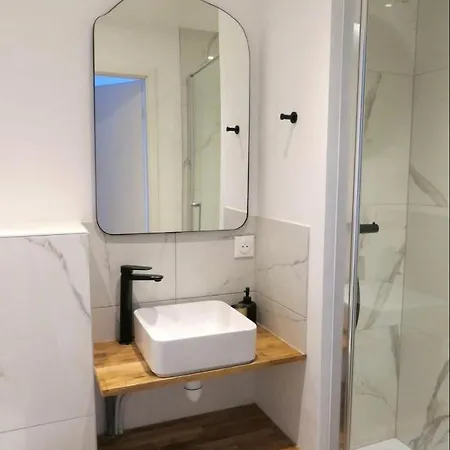 Guest house M007-8-9 Marquer Chambre Colocation Proche De La Gare Annemasse